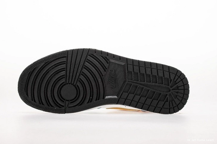 Multi-Color 1 Bred Jordan Mid 554724-125  1231